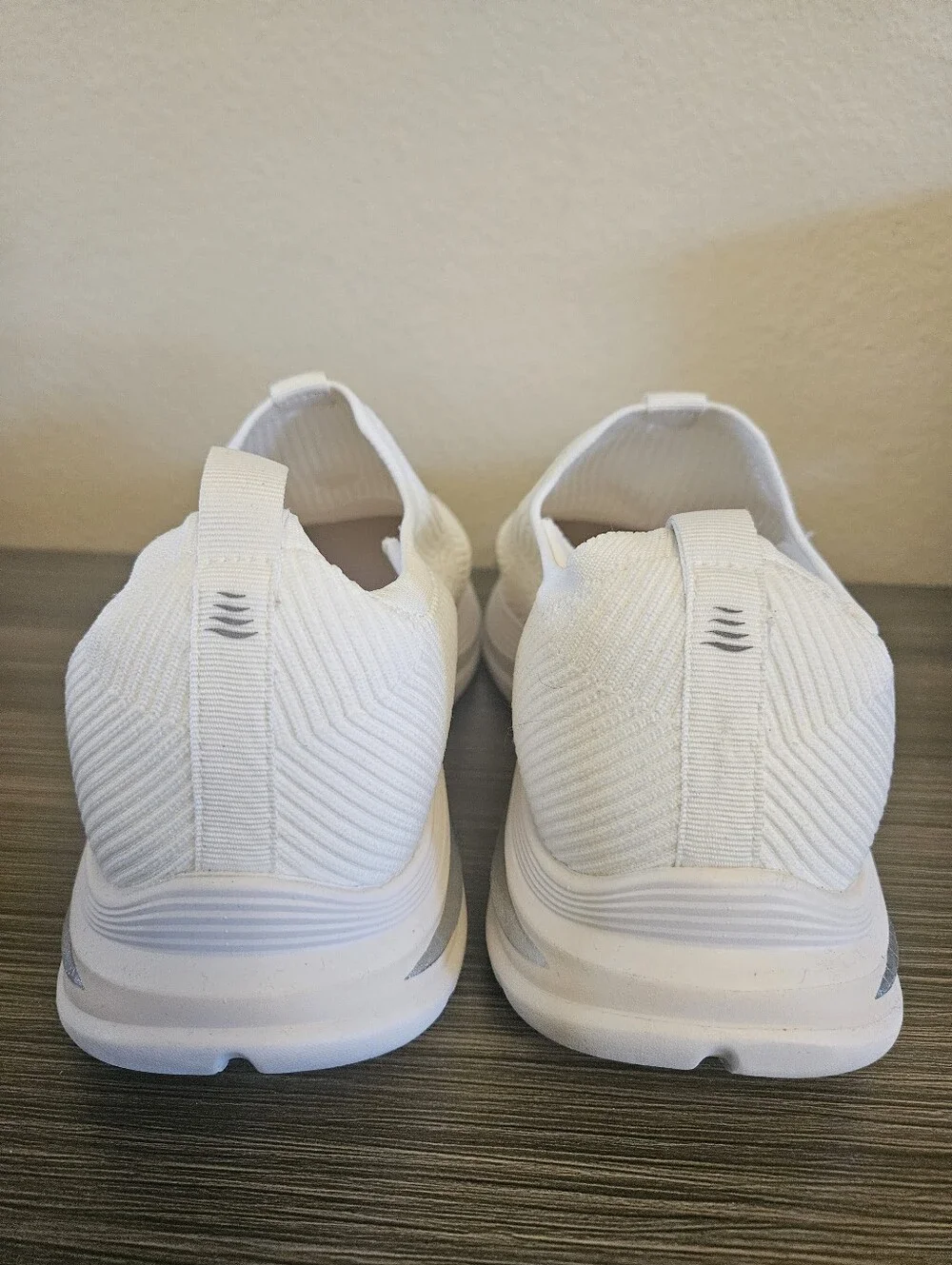 Easy Spirit x Denise Austin Easypace SOEASY™ EMOVE Sneakers Size 10 new Ivory